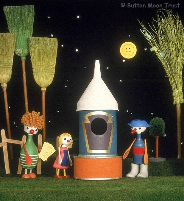 Button Moon Trust – Puppets helping good causes.